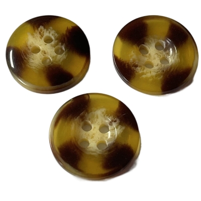 Reçine Sahte Boynuz Ceket Düğmeleri 20mm 4 Delik Kadın Ceket Kazak İçin Uygula